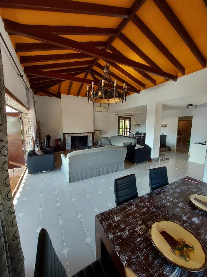 Villa Con Piscina Privada 托雷莫利诺斯 外观 照片