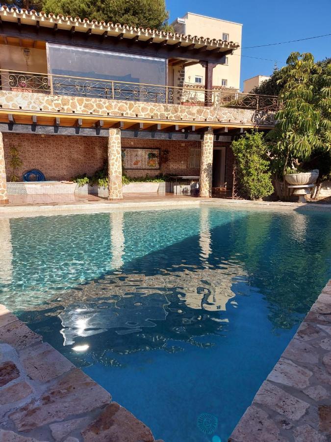 Villa Con Piscina Privada 托雷莫利诺斯 外观 照片