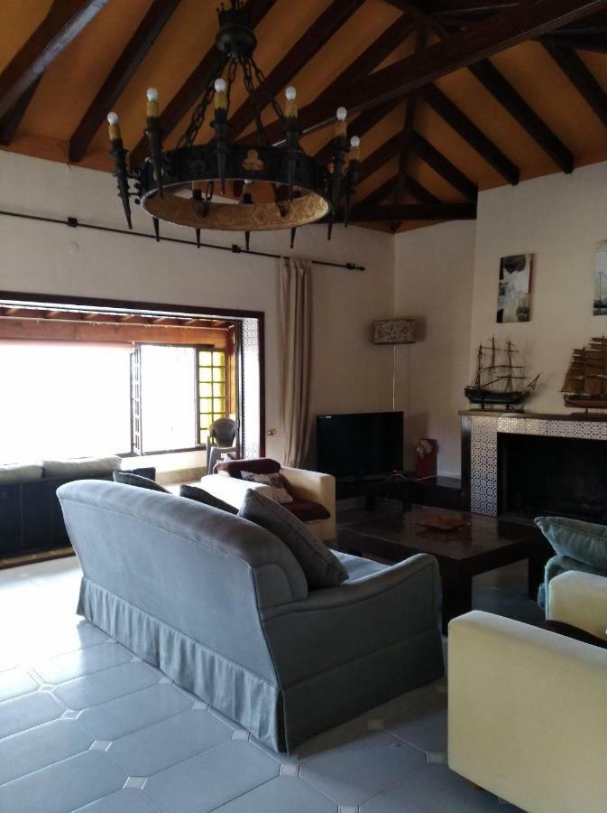 Villa Con Piscina Privada 托雷莫利诺斯 外观 照片