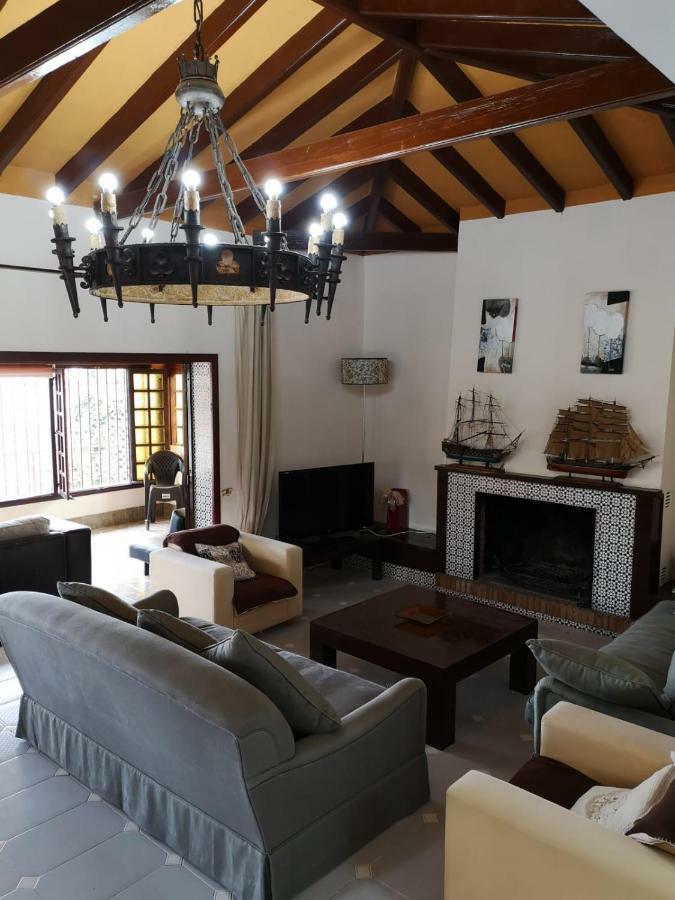 Villa Con Piscina Privada 托雷莫利诺斯 外观 照片
